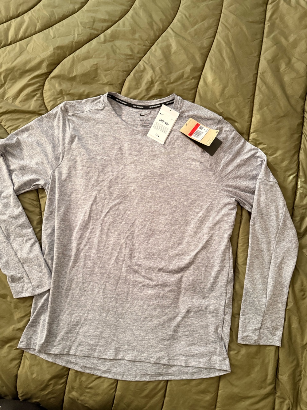 Nike Running Men's Long Sleeve Crew in Heather Gray with Reflective Accents
